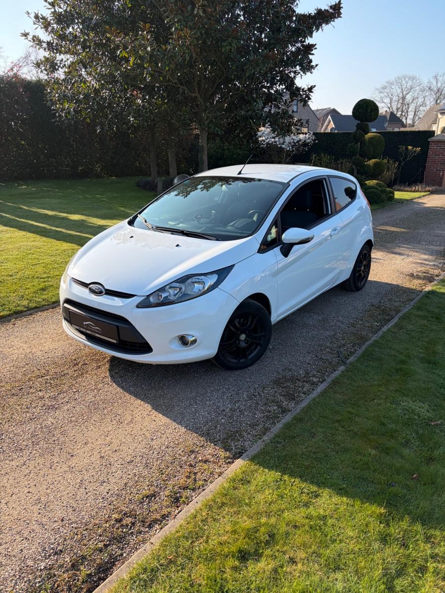 Ford Fiesta Champions Edition