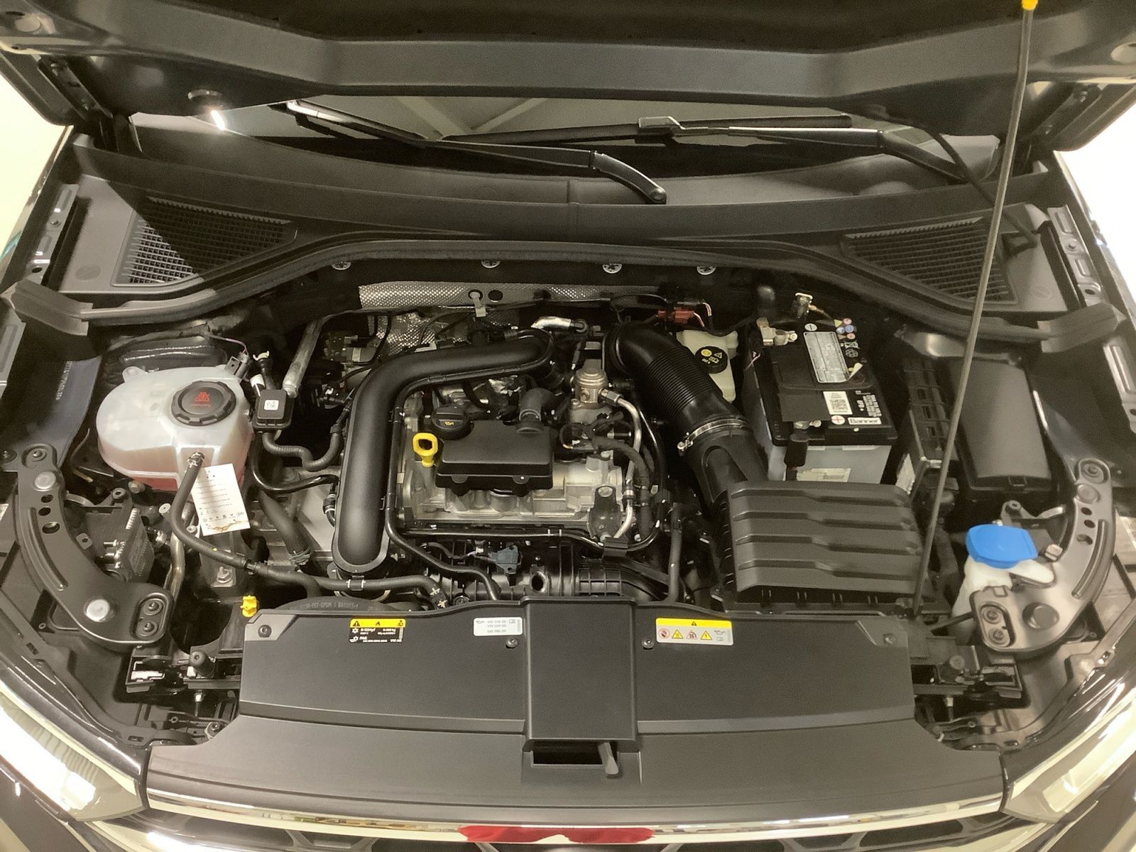 T-Roc Style 1,0 TSI 81 kW LED+, Navi, ACC, SHZ