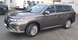 Mitsubishi Outlander 2.4 MIVEC PLUG-IN HYBRID 4WD Basis...