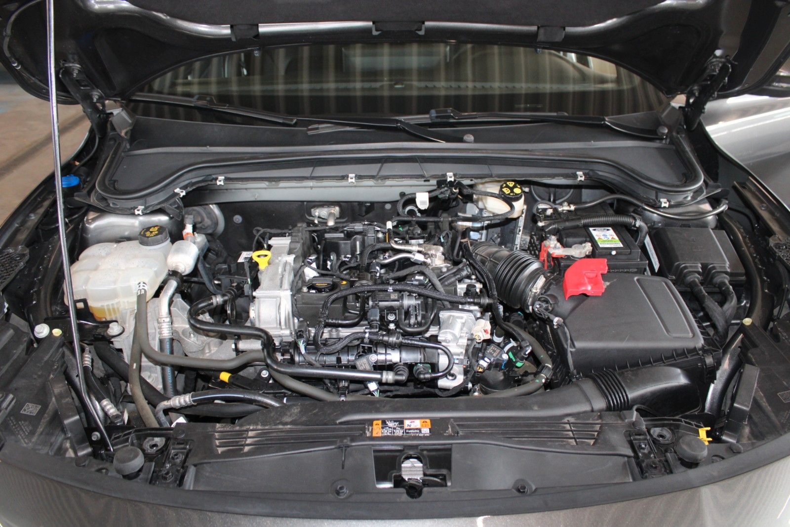 Fahrzeugabbildung Ford Focus ST-Line Aut. LED ACC BLIS WinterPaket uvm.