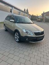 Skoda Fabia Combi 1.6 TDI Scout TÜV NEU - Skoda Fabia: Kombi, Scout