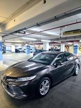 Toyota Camry 1.Hand 67TKm Hybrid Executive D. Brief - Toyota Camry mit Hybrid-Antrieb