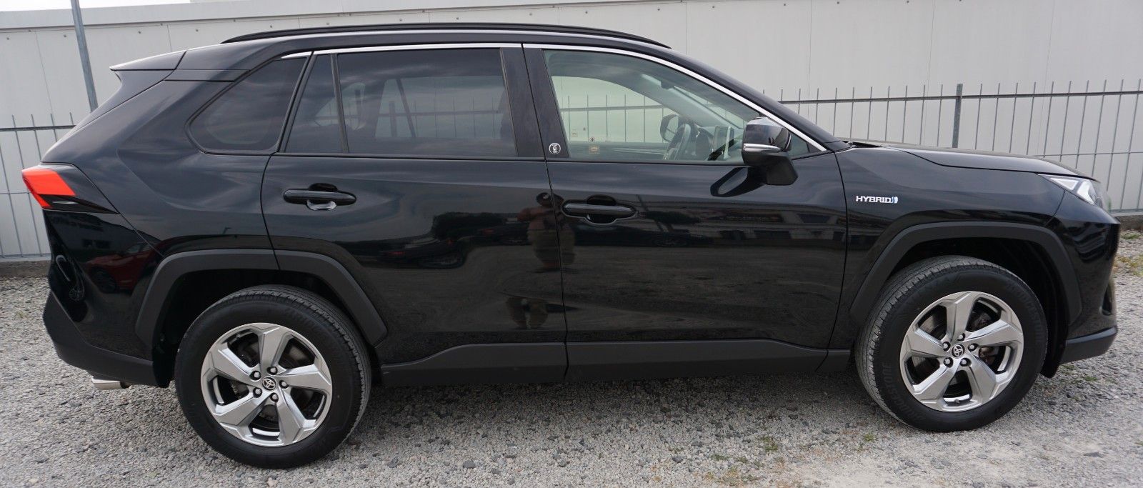 Fahrzeugabbildung Toyota RAV4 Hybrid 4x4 Team Deutschland LED,ACC,SH,AHK