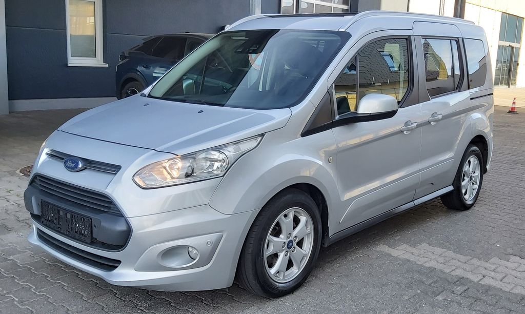 Image of Ford Tourneo