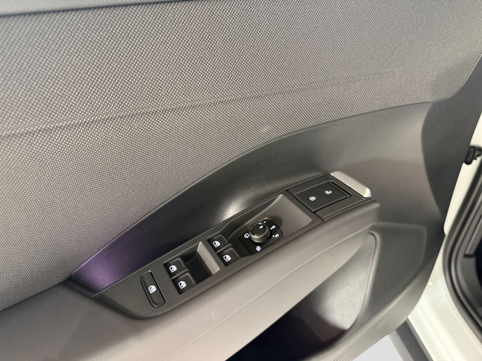 Volkswagen T-Roc - Bild 14