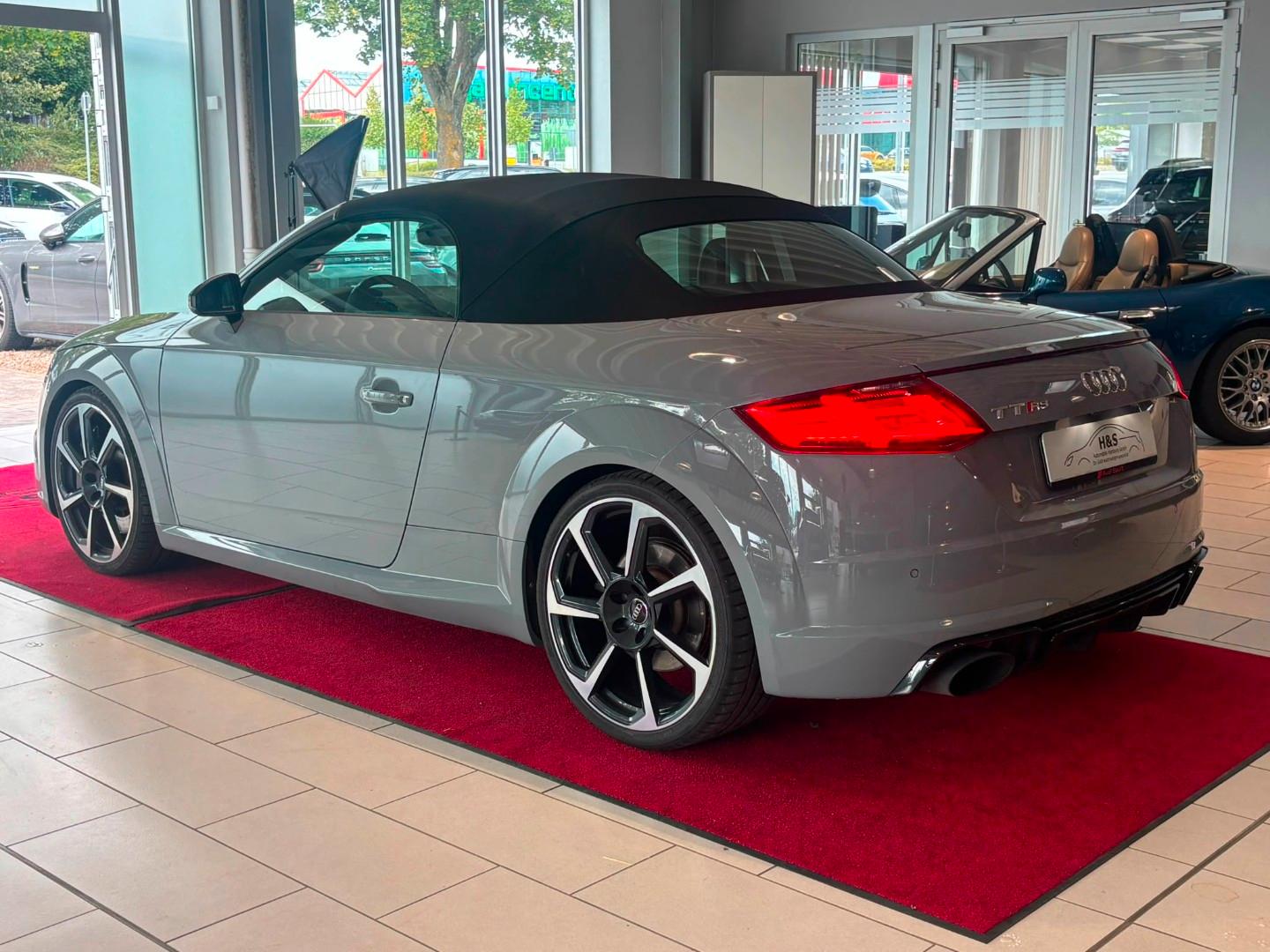 Audi TT RS Roadster 2.5 TFSI quattro