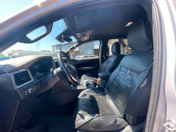 Volkswagen Amarok - 12