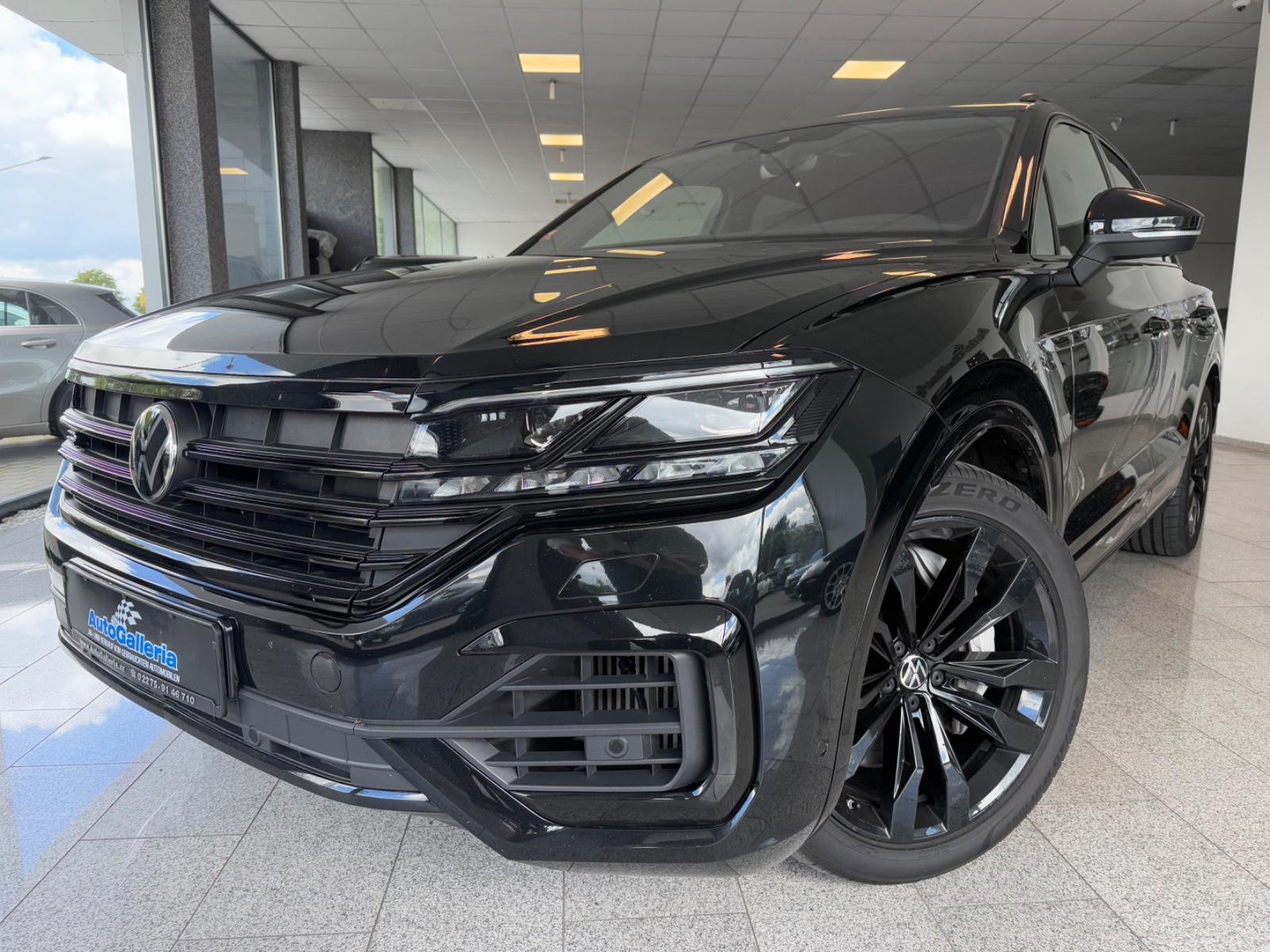 Volkswagen Touareg R 4Motion Hybrid Pano ACC Keyless Matrix