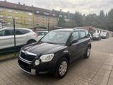 Skoda Yeti Basis TÜV NEU*2.HAND SCHECKHEFT VOLL - Skoda Yeti in Duisburg