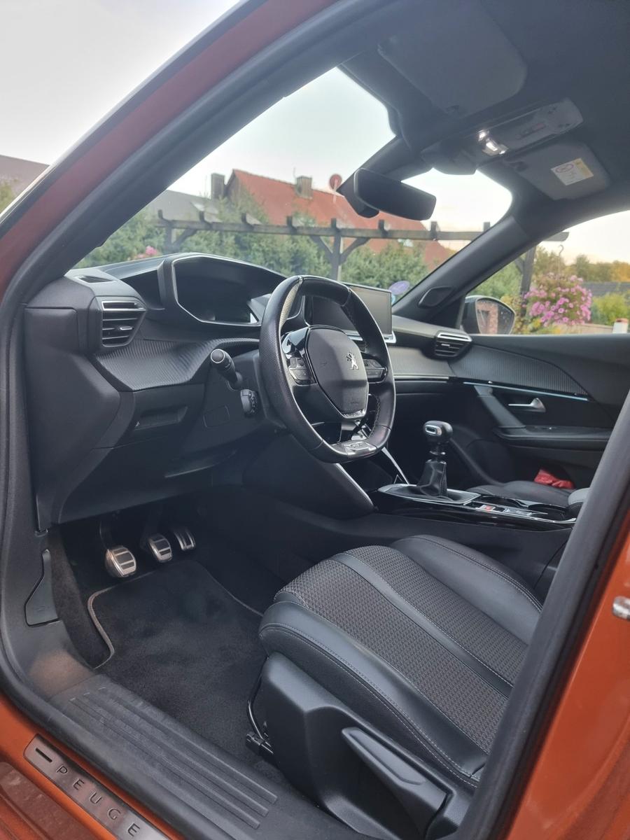 Peugeot 2008 PureTech 130 GT Line