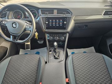 Volkswagen Tiguan - 10