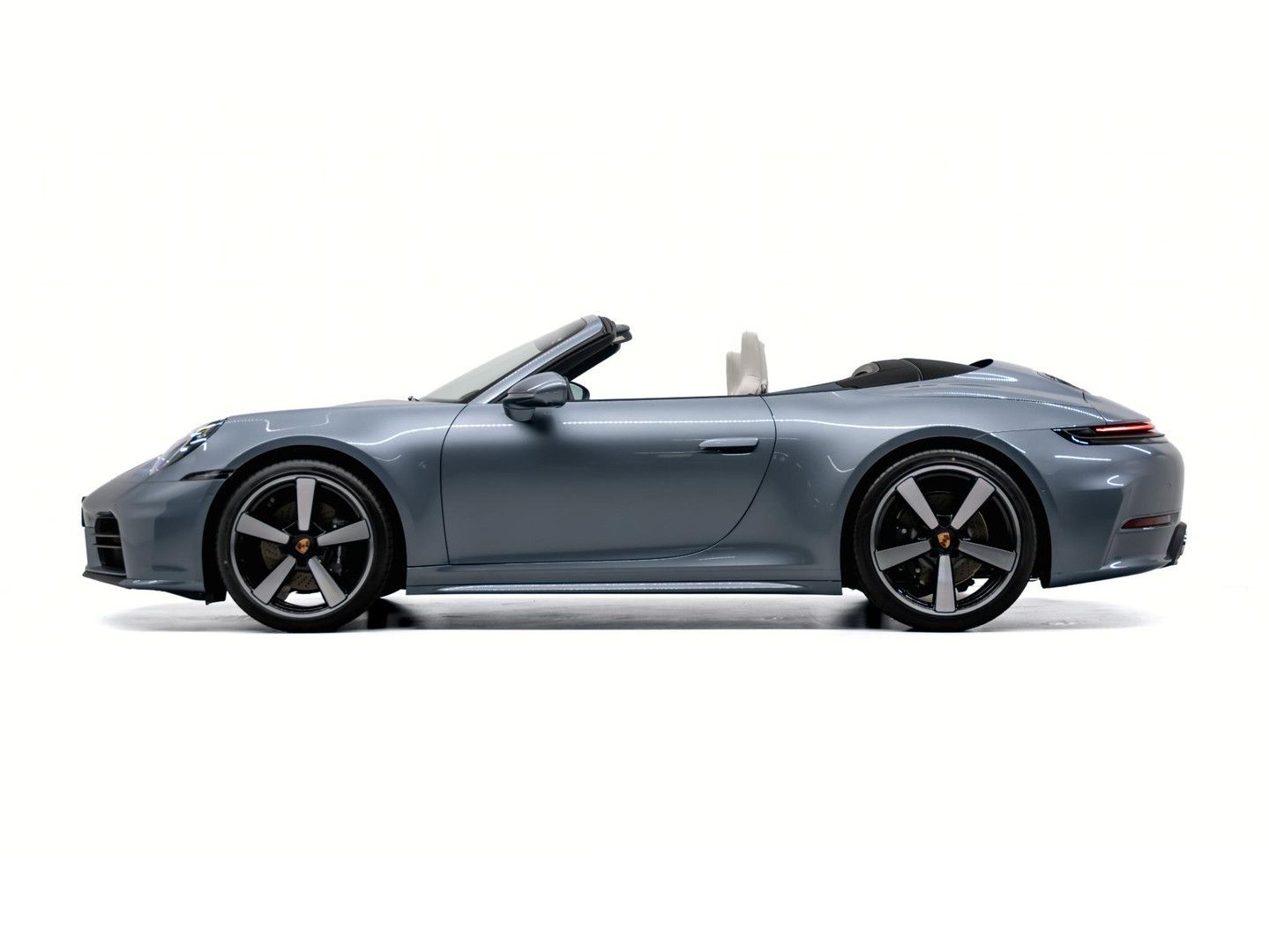 Porsche 992 Carrera Cabrio imagem 2