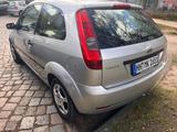 Ford Fiesta 1,3 51kW Ghia Ghia - Ford Fiesta aus 2005: 1.3