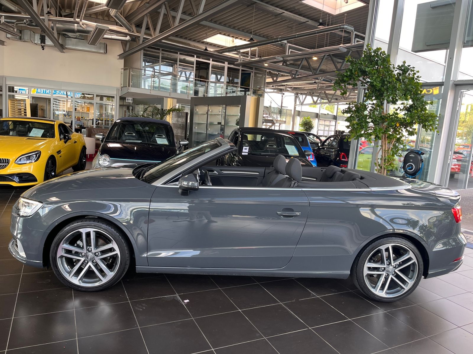Fahrzeugabbildung Audi A3 Cabriolet 35 TFSI sport XENON RFK NAVI