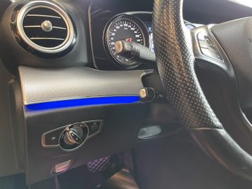 Mercedes-Benz E 350d *LED*KAMERA*NAVI*PDC*BURMESTER*CARPLAY*
