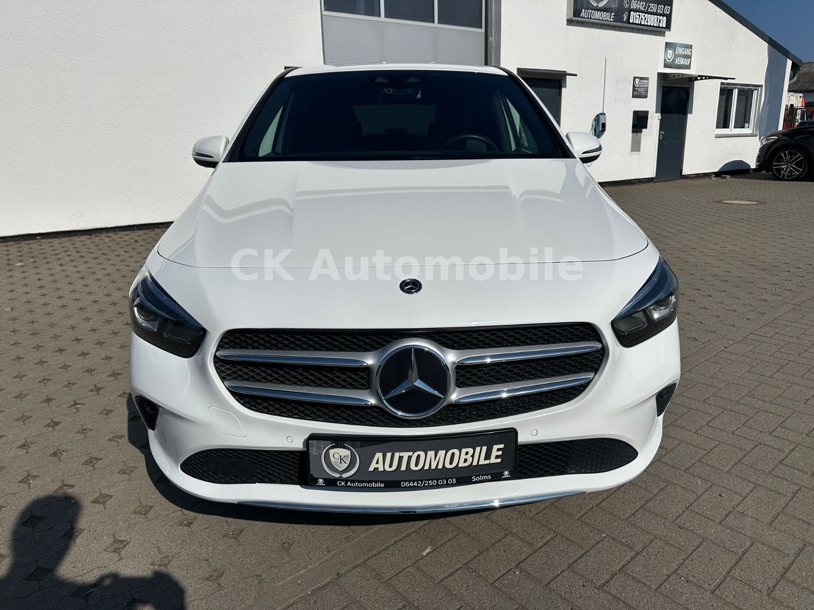 Fahrzeugabbildung Mercedes-Benz B 220 Progressive/Automatik/Navi/LED/Kamera