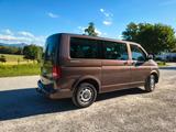 Volkswagen T5 Multivan - Volkswagen T5 Multivan: Van
