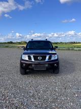Nissan Pathfinder 3.0 V6 dCi DPF LE 4WD Automatik LE - Nissan Pathfinder: Le