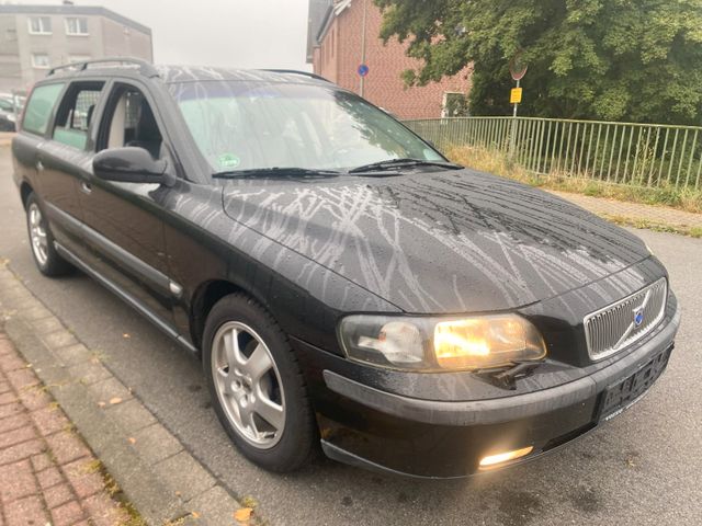 Volvo V70 Kombi 2.4 Automatik Scheckheft I.Hand tempom