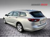 Opel Insignia B Sports Tourer, Spurhalte, WKR - silberne Opel Insignia
