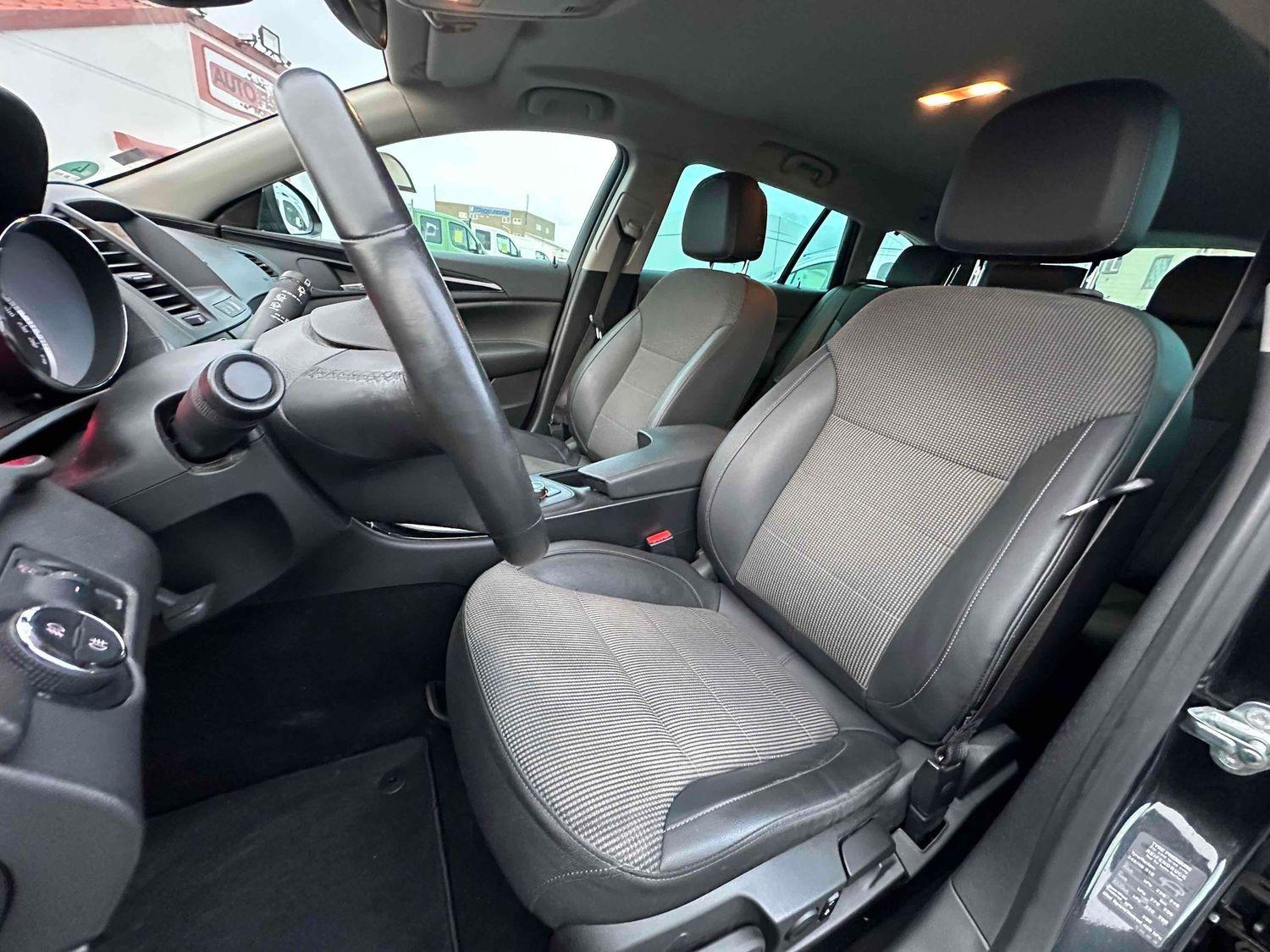 Opel Insignia 2013 — photo 13