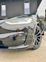 Tesla Model X Plaid Tri Motor AWD, 6-Sitzer, Vollausst - Tesla Model X: Plaid