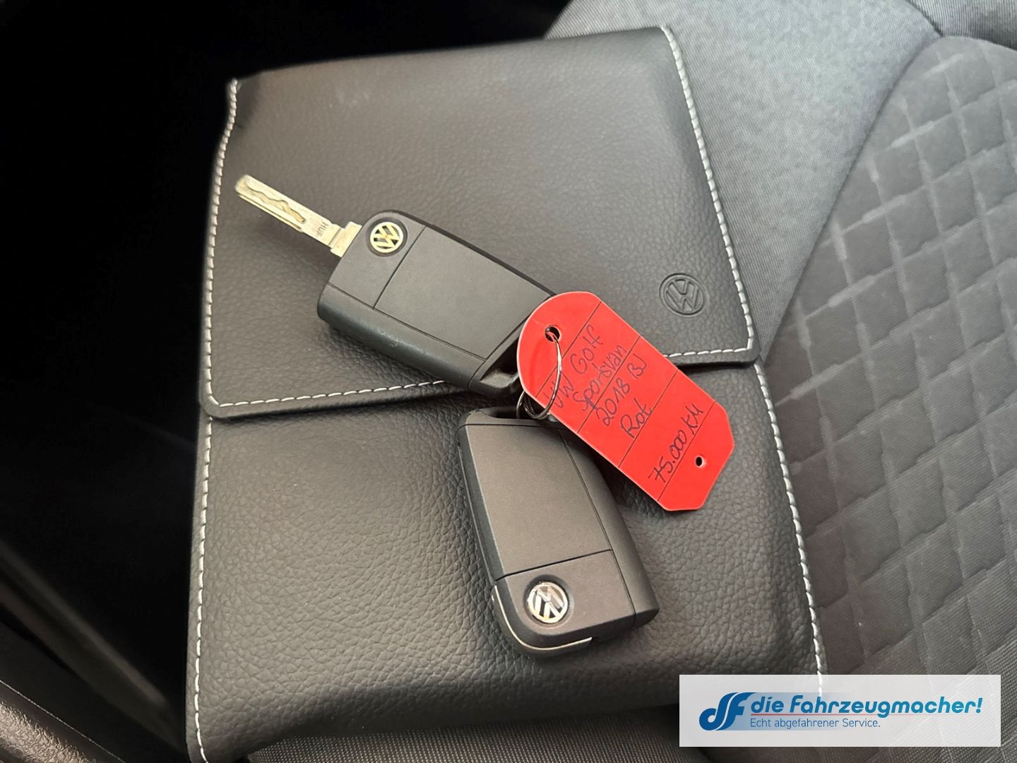 Fahrzeugabbildung Volkswagen Golf Sportsvan VII Join Navi Dyn. Kurvenlicht AC