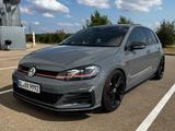 Volkswagen Golf VII GTI TCR 1. Hand 370 PS (Eingetragen!) - Volkswagen Golf: GTI Tcr