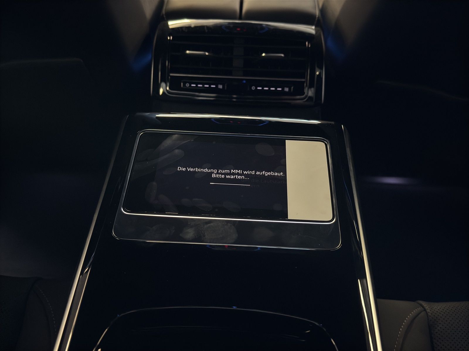 Audi S8 - Bild 19
