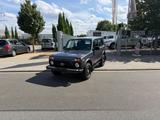 Lada Taiga Lada 4x4 - Lada Taiga mit Benzin-Antrieb: Allradantrieb, Geländewagen