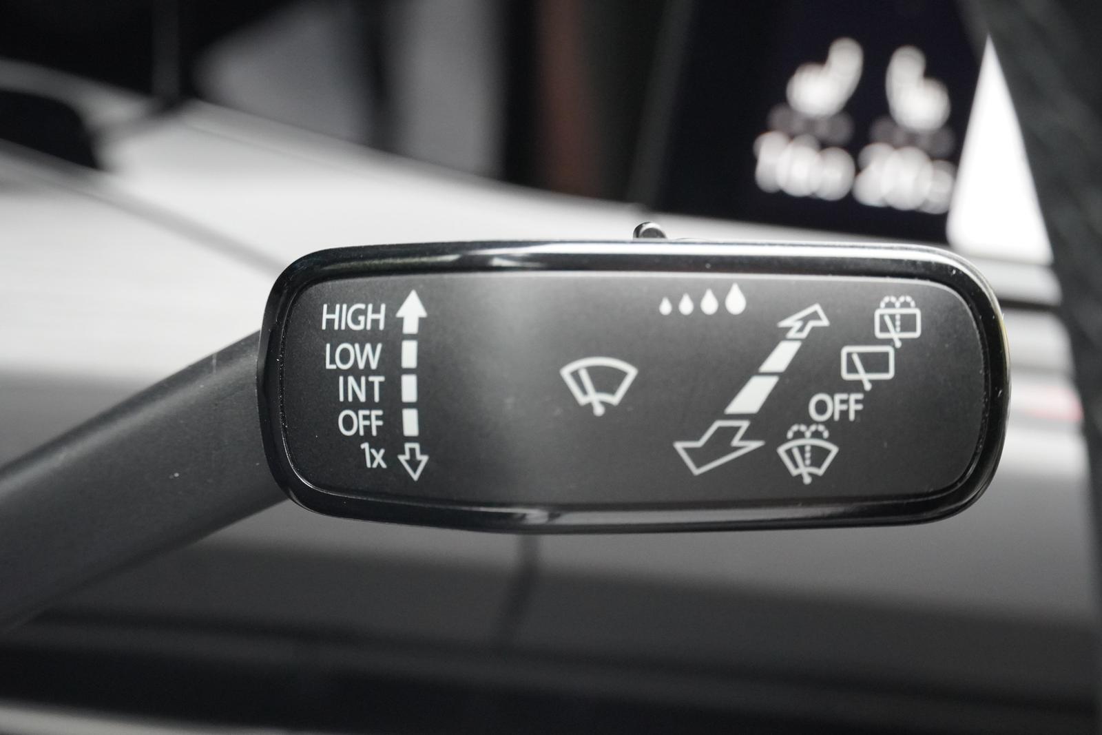 Volkswagen Golf VIII Variant 2.0 TDI DSG Style LED AHK ACC, миниатюра 16
