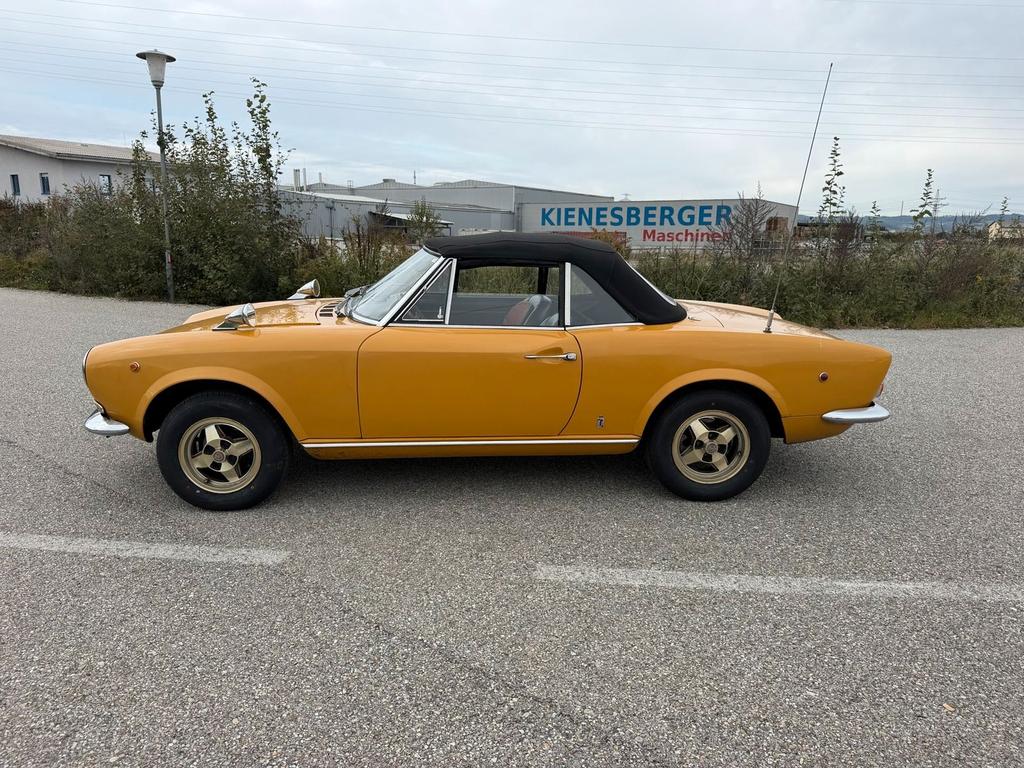 Fiat 124 Spider Baujahr 1969