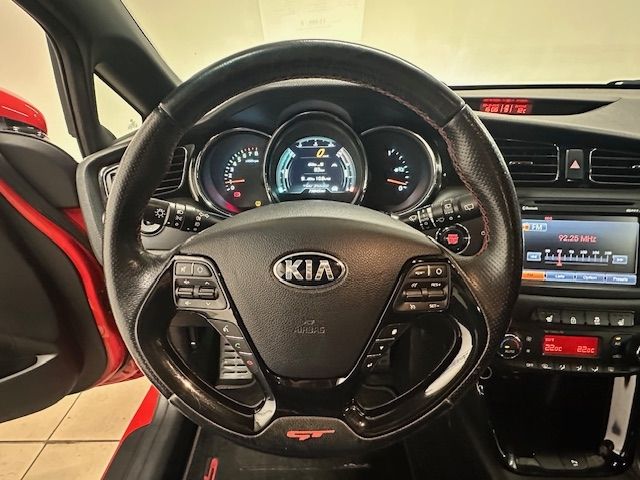 Fahrzeugabbildung Kia Ceed GT-Track 1.6 T-GDi Navi Leder Xenon Kurvenl