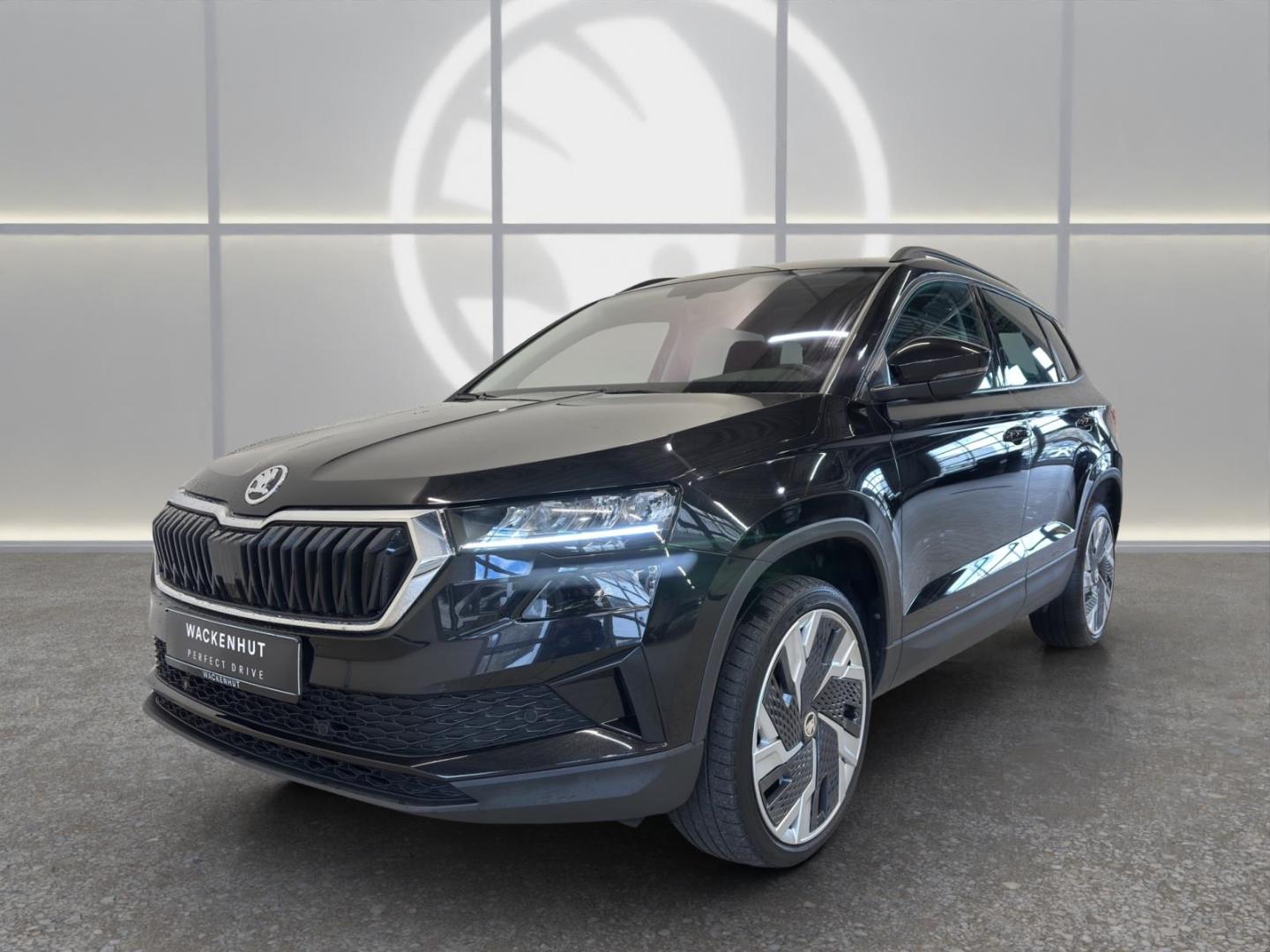 Skoda Karoq STYLE 1.5l TSI AHK+RFK+LED+AMUNDSEN+WINTER