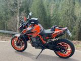 KTM Duke 890R - KTM 890 DUKE