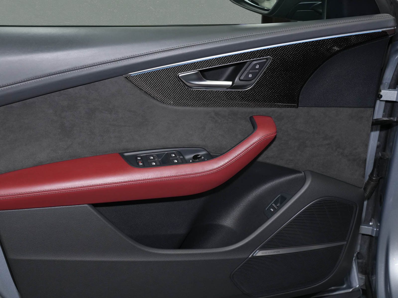 Fahrzeugabbildung Audi SQ8 - B&O|HD Matrix|ACC|360°|Pano|22"|S+Valcona