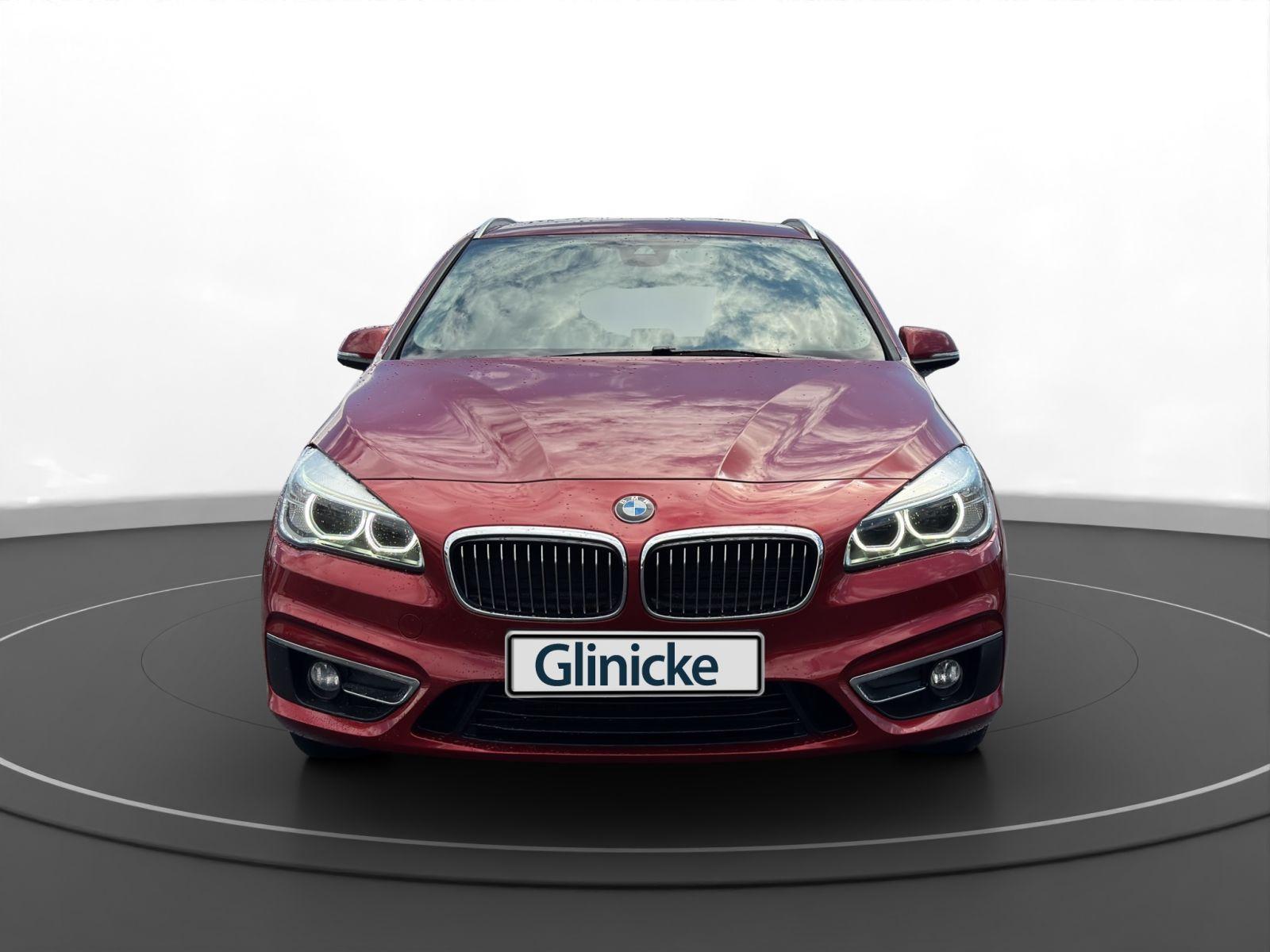 BMW 220i Active Tourer Luxury Kamera Navi Plus Memor
