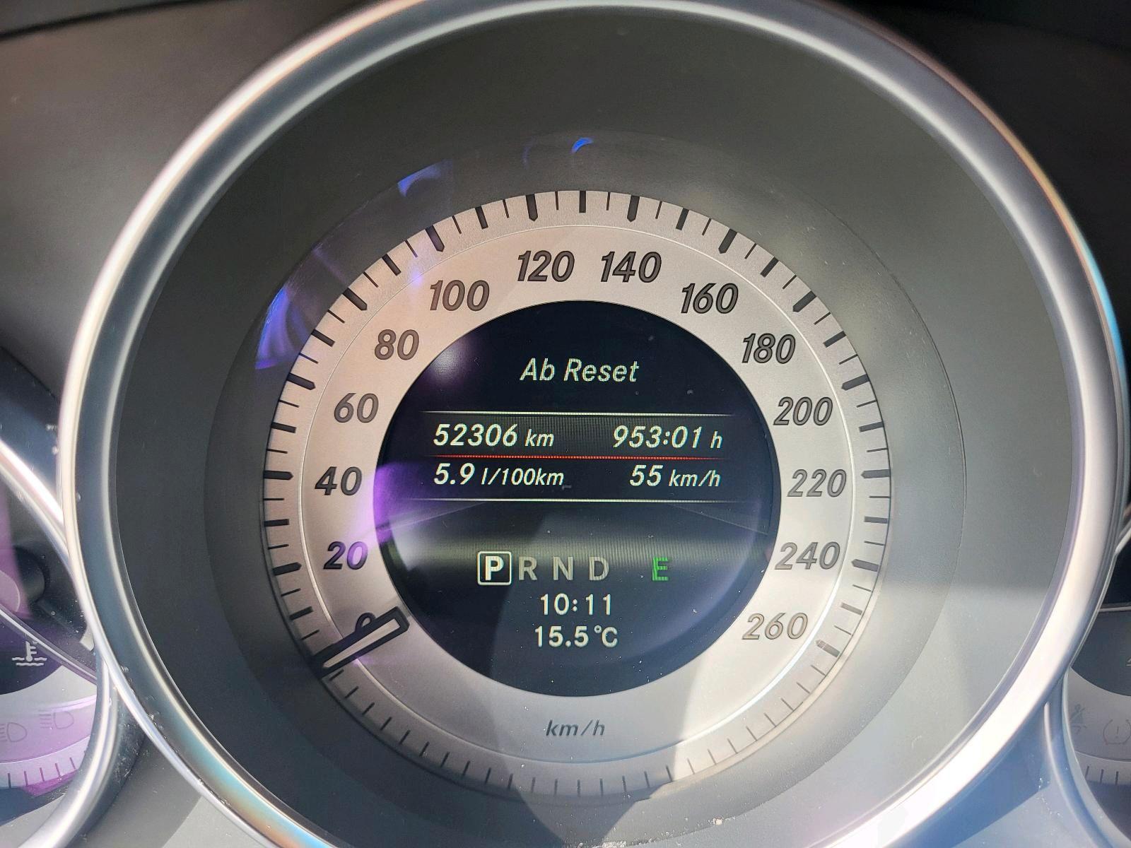 Mercedes-Benz 220 2012 — photo 10