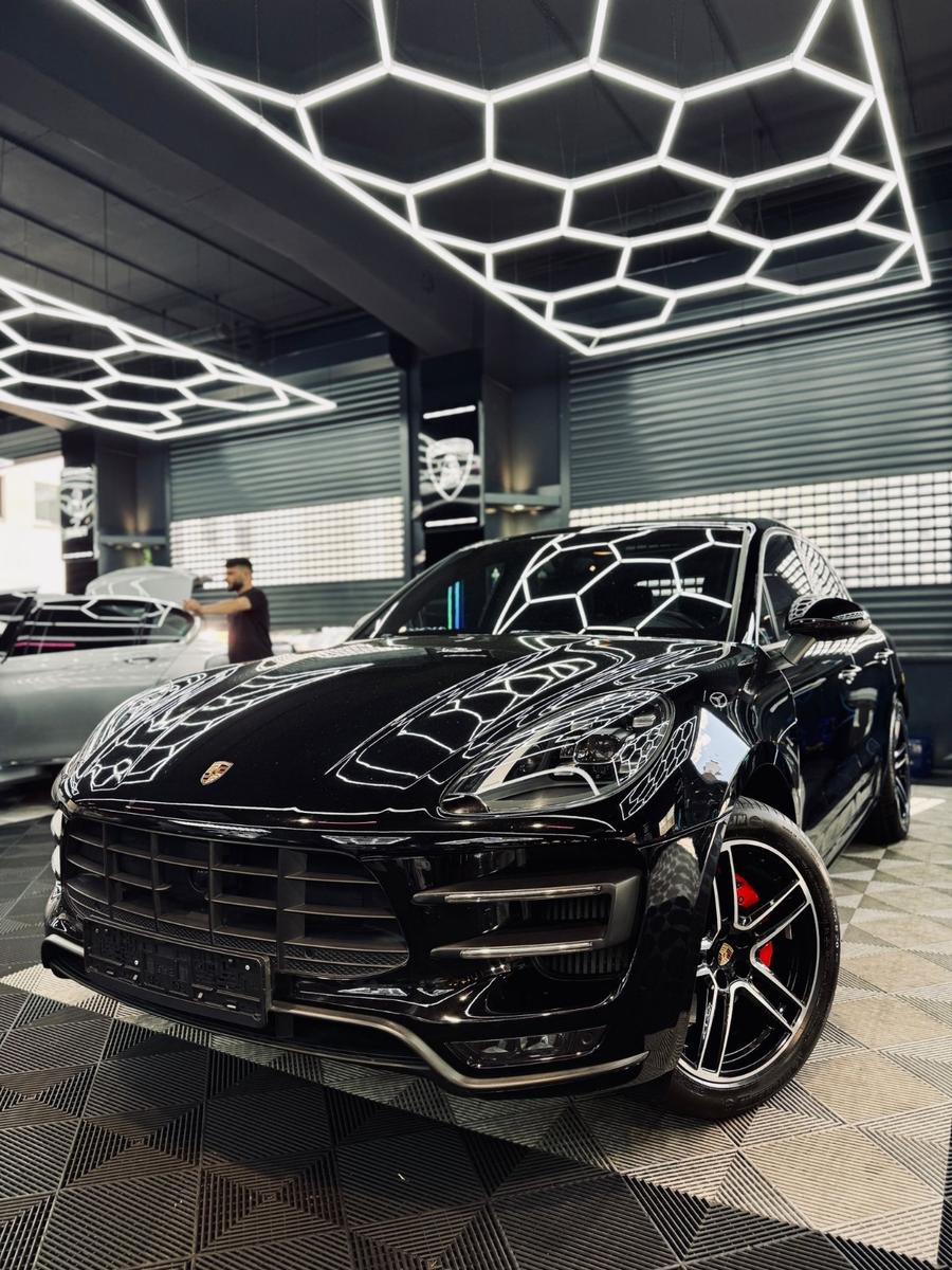 Porsche Macan Turbo/VOLL/SCHECKHEFT/TOP/PANO