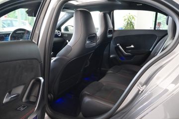 Mercedes-Benz A220 4Matic AMG Line PANO AMBIENTE MULTIBEAM