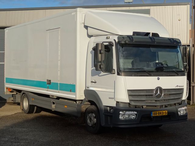 Mercedes-Benz Atego 1223L