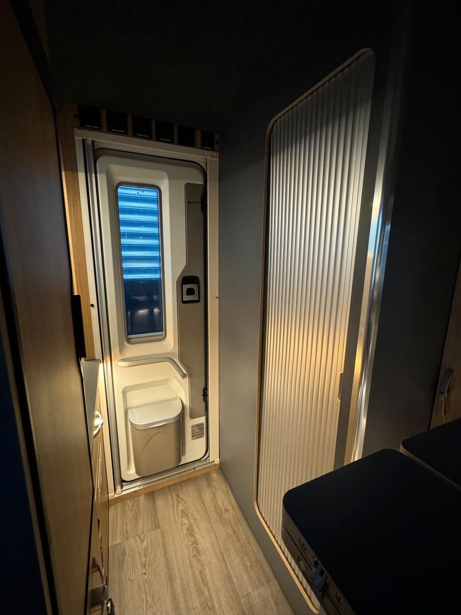 Fahrzeugabbildung Dodge RAM 2500 6.4-V8 LUFTFED. KABINE GLADIATOR XLE