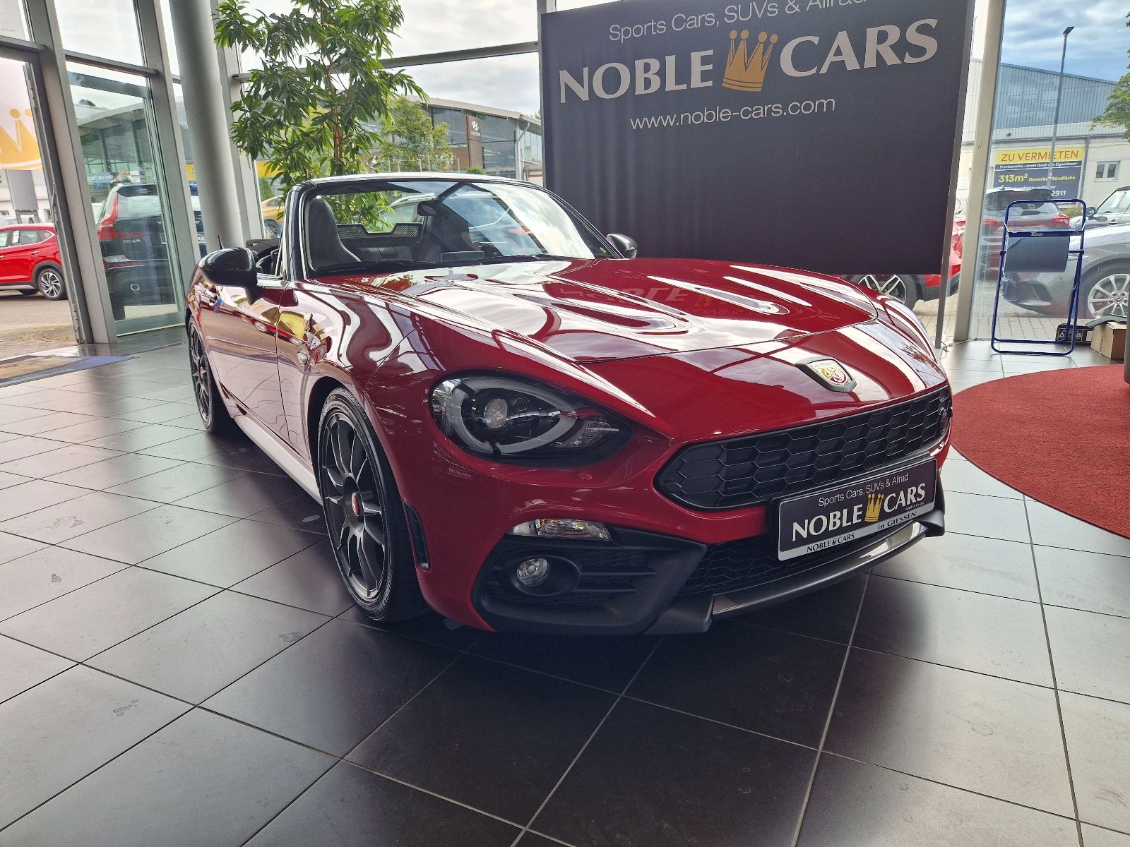 Fahrzeugabbildung Abarth 124 Spider Turismo LED LEDER BOSE