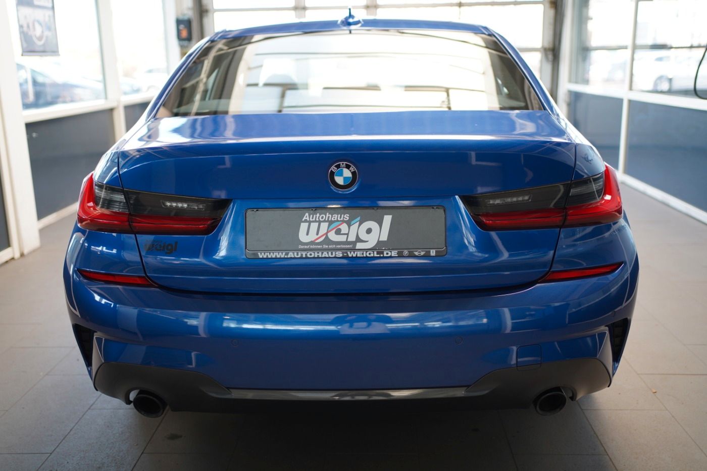 Fahrzeugabbildung BMW 320i M Sport +Head Up Disp+Live Cockpit Plus+LED