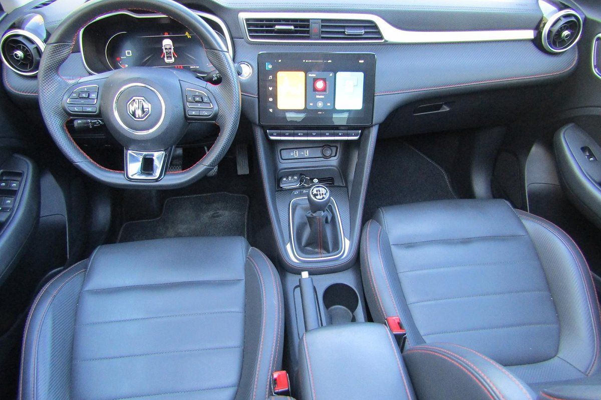 MG ZS