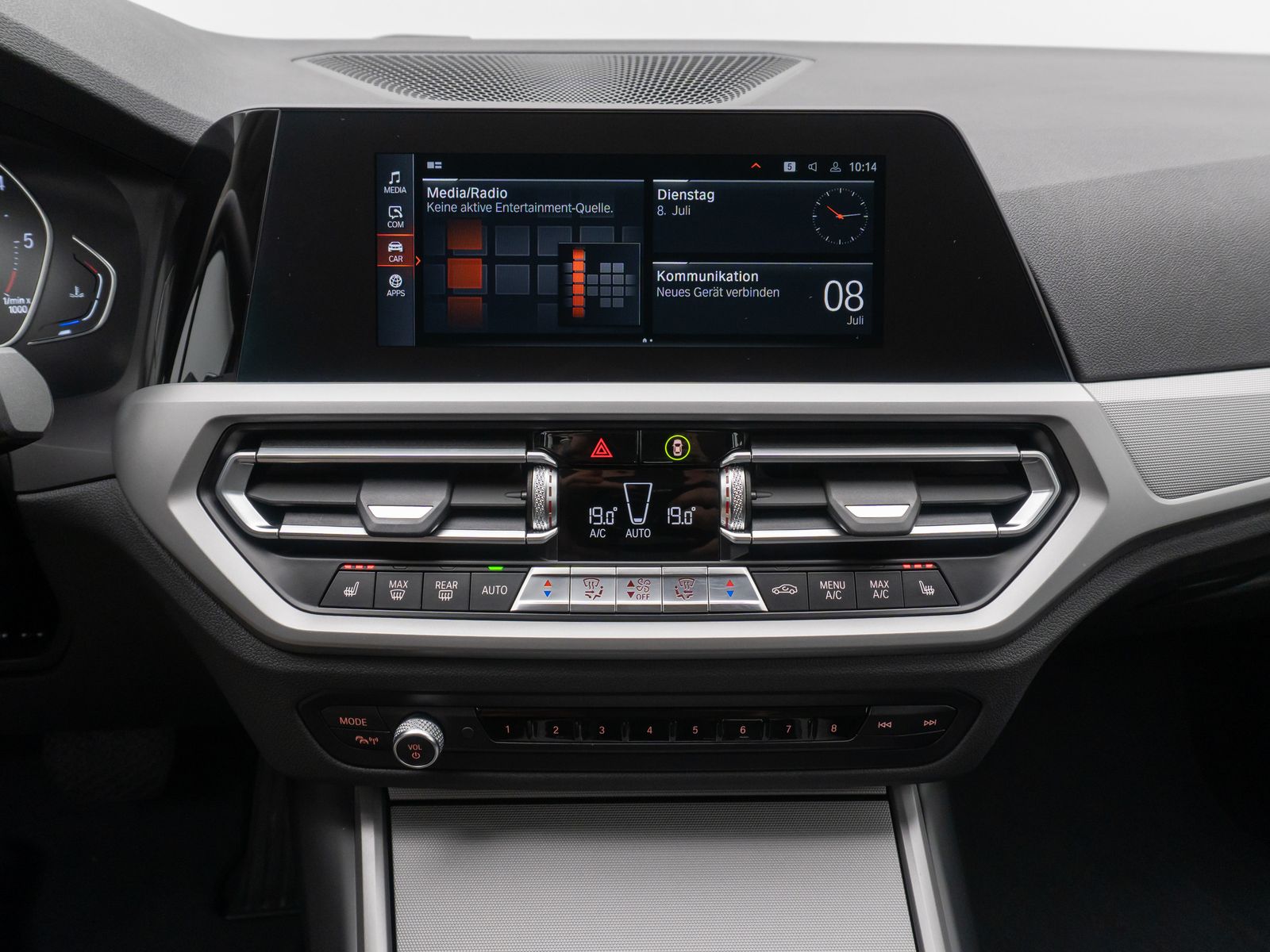 Fahrzeugabbildung BMW 320d Advantage GeschwindigReg Kamera DAB LED 17"