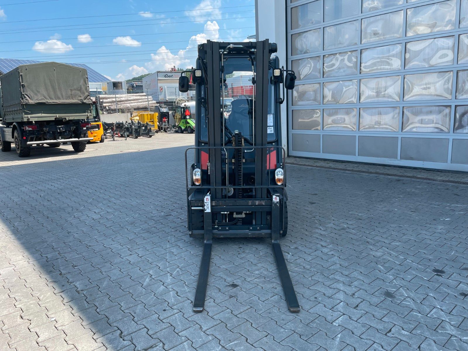 Fahrzeugabbildung Linde H14D-01 / HH 4,6m / 1.453h / Diesel / SS / Waage