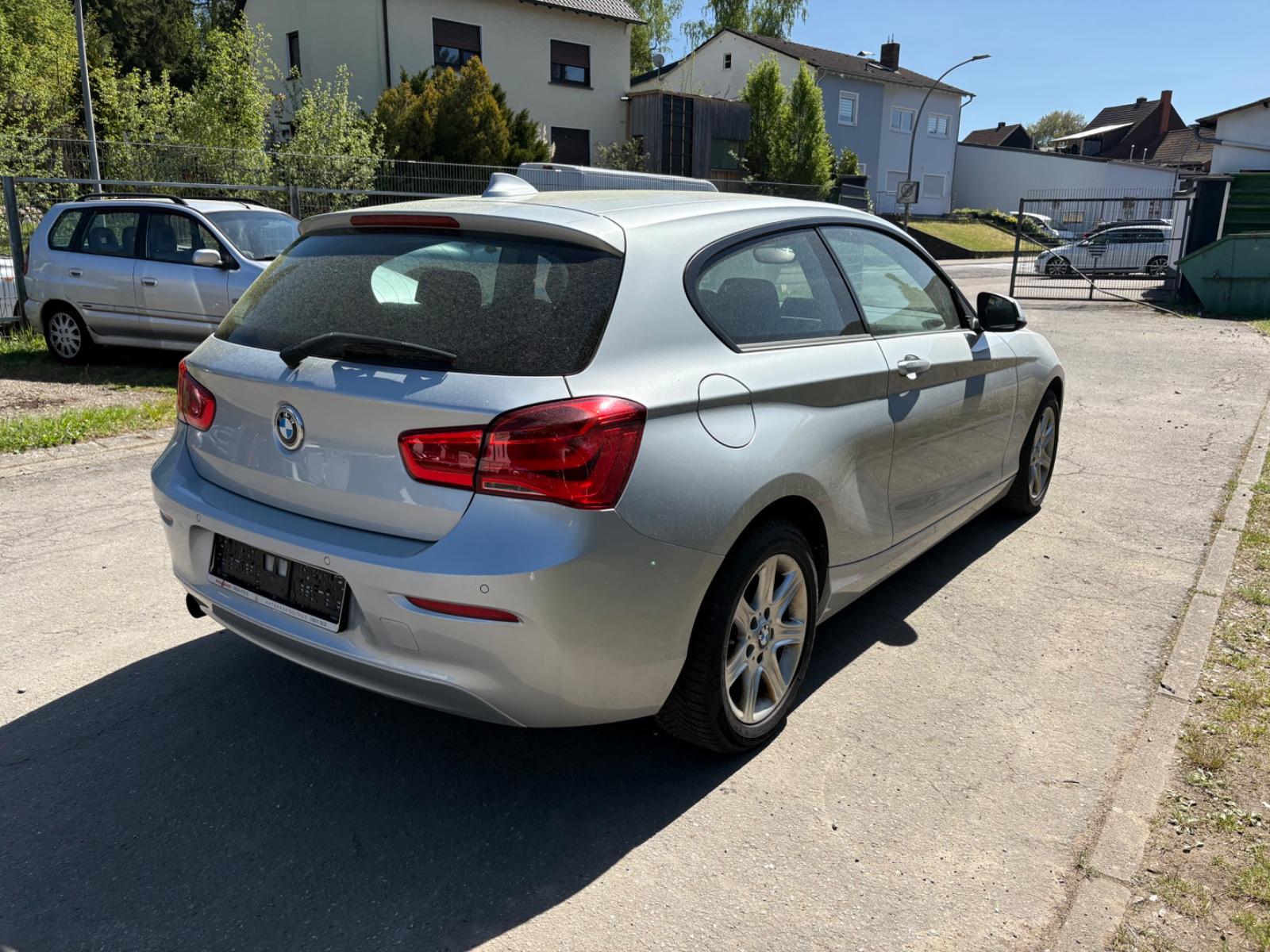 BMW 118i Advantage NUR AN HÄNDLER ABZUGEBEN!
