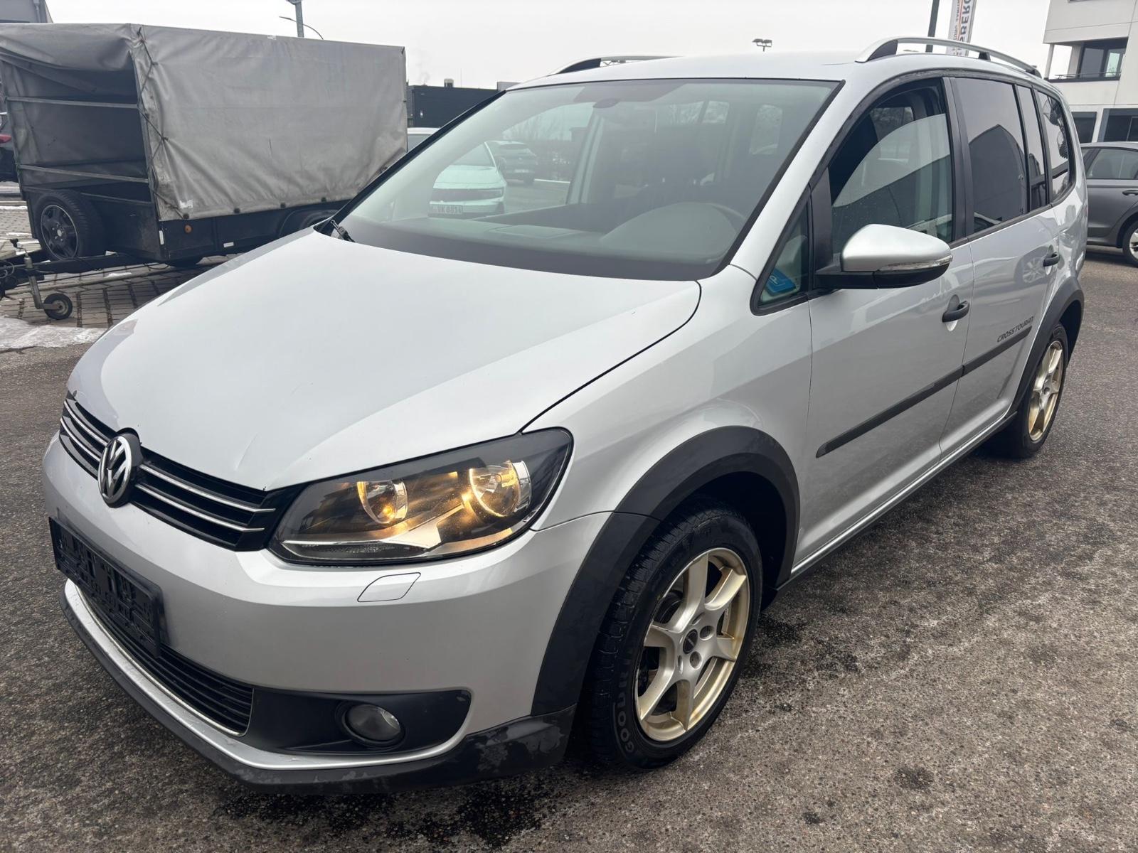 Volkswagen Touran Cross 7 Sitzer