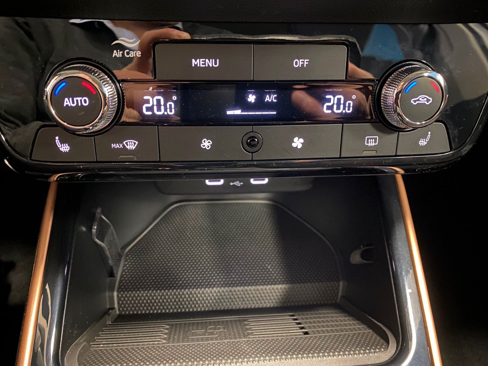 Fahrzeugabbildung SKODA Fabia 1.0l TSI DSG Selection+PDC+Alufelgen+LED++